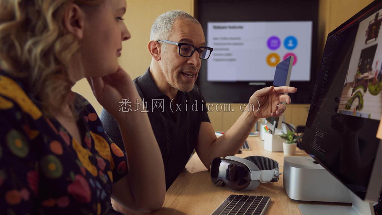vision-desk-b_2x.jpg